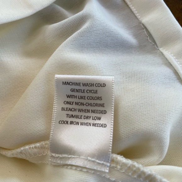 love, Fire cream color tunic top.  Size Large.  Tassels on sleeves and front. - Picture 6 of 13